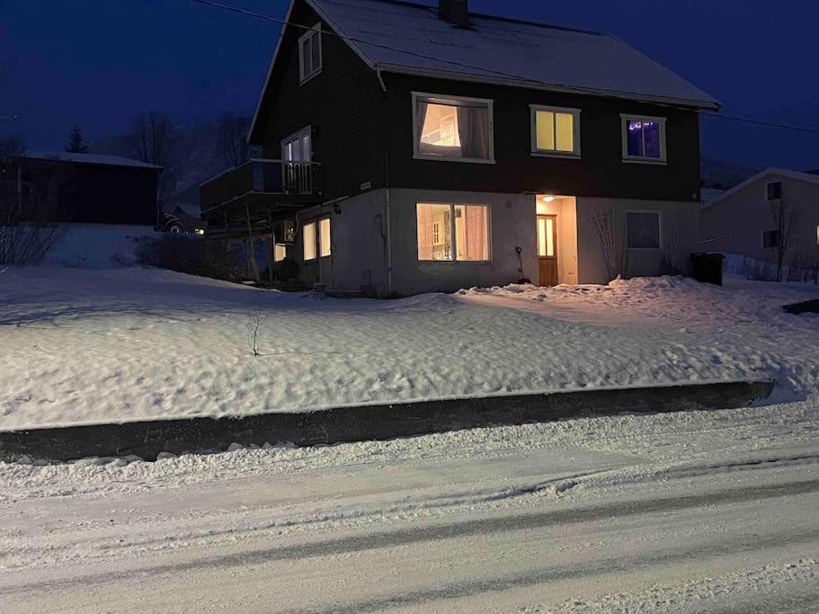 Strandveien 71 Skjervoy Ngoại thất bức ảnh